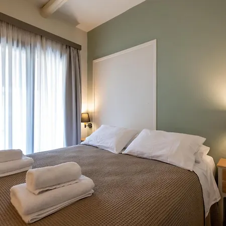 Tinas - Mediterranean