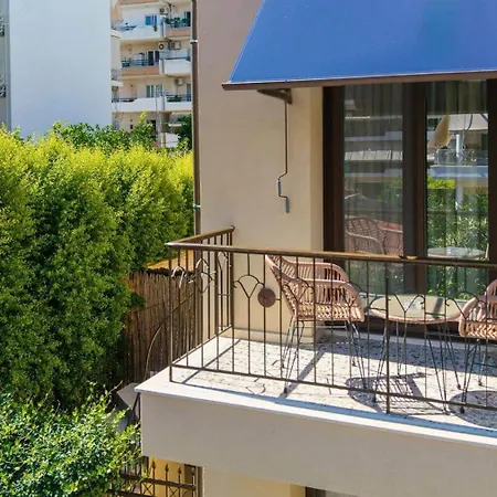 Tinas - Mediterranean Kalamáta