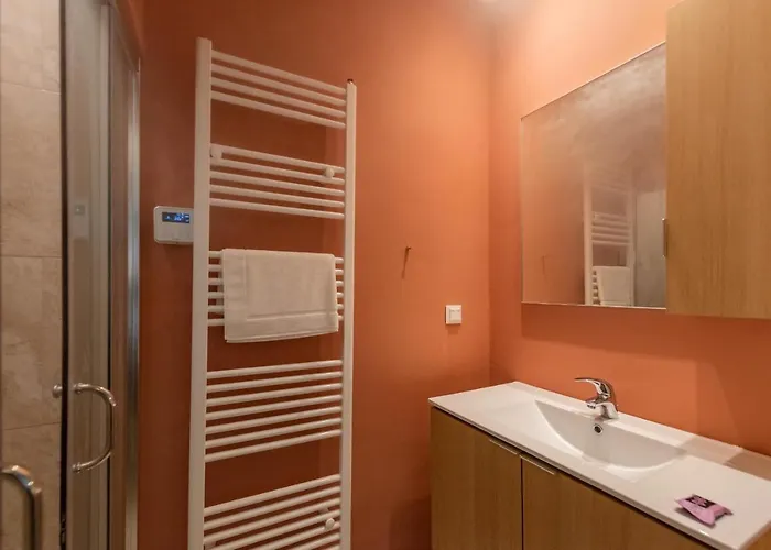 Tinas - Mediterranean