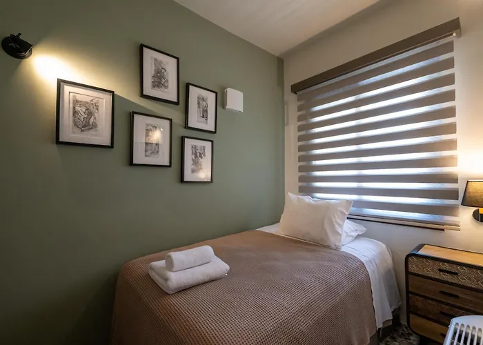 Tinas - Mediterranean فيلة *